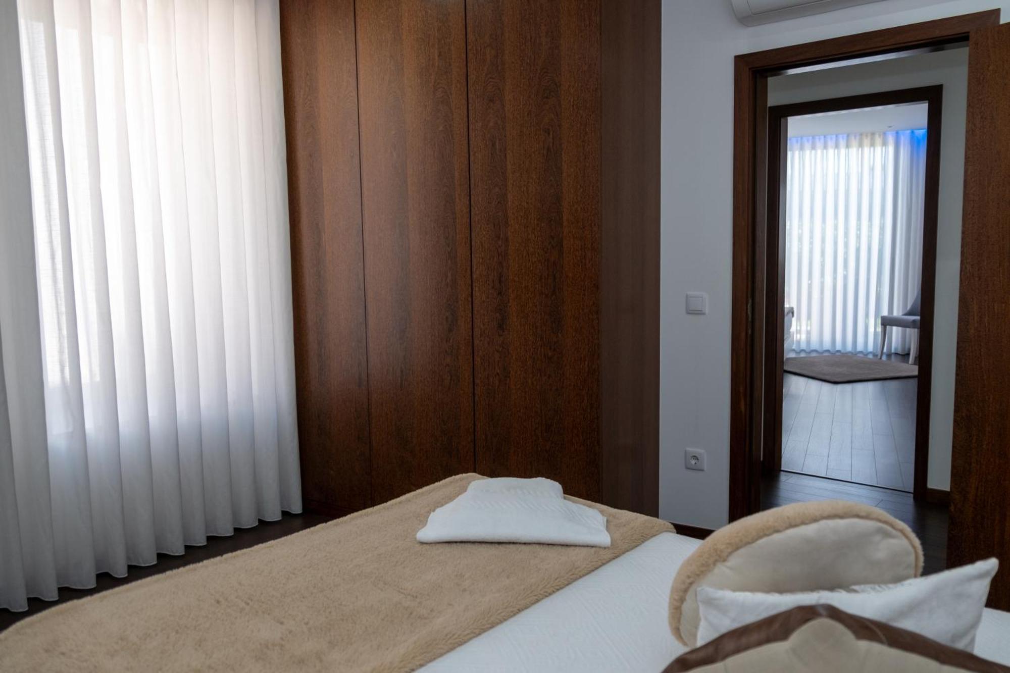 Deluxe Villa Home, Peace & Spa วิลาโดคันด์ ภายนอก รูปภาพ
