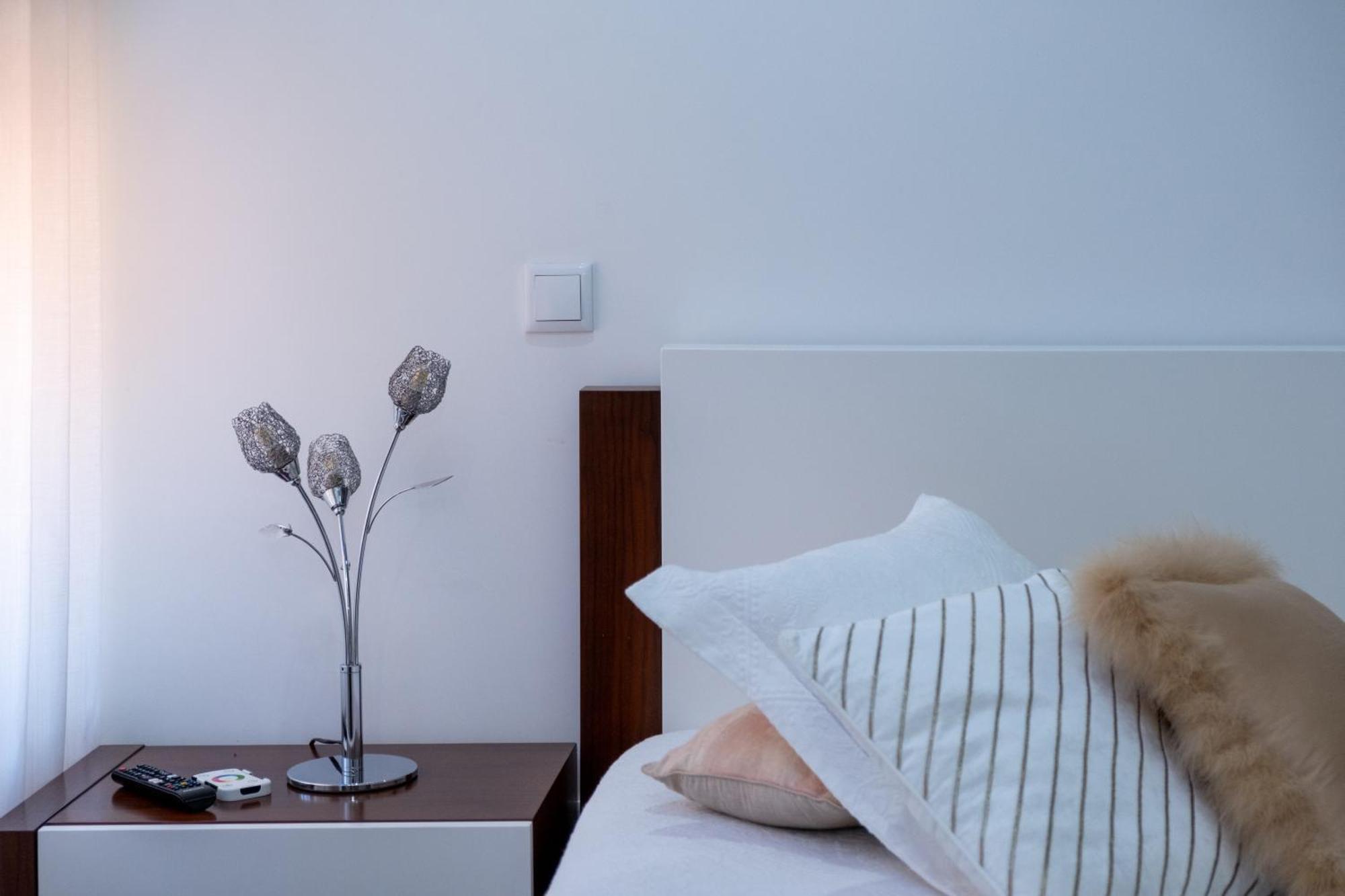 Deluxe Villa Home, Peace & Spa วิลาโดคันด์ ภายนอก รูปภาพ