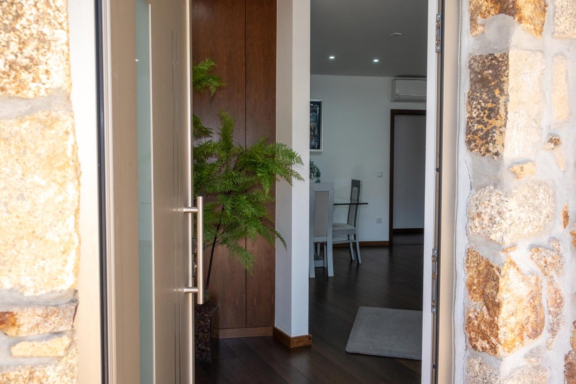 Deluxe Villa Home, Peace & Spa วิลาโดคันด์ ภายนอก รูปภาพ