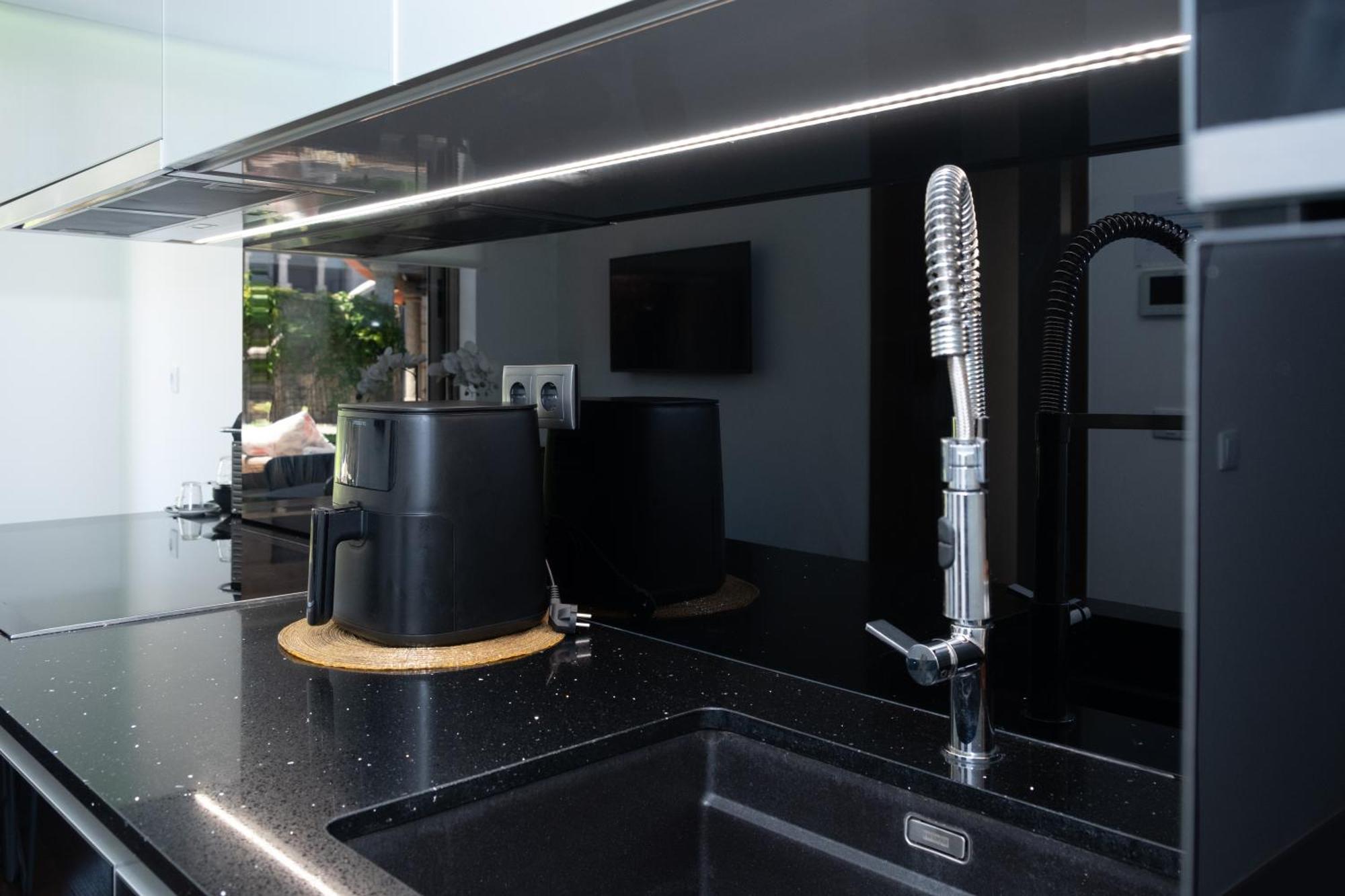 Deluxe Villa Home, Peace & Spa วิลาโดคันด์ ภายนอก รูปภาพ