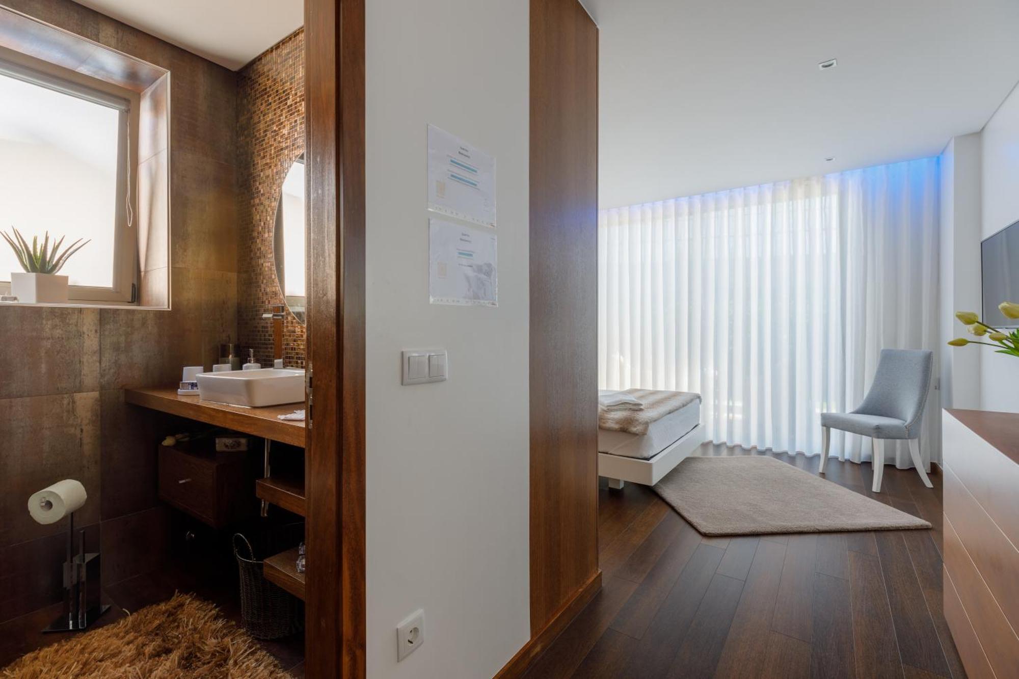 Deluxe Villa Home, Peace & Spa วิลาโดคันด์ ภายนอก รูปภาพ